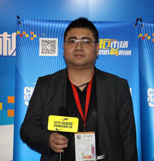 思諾爾家地板營(yíng)銷總監(jiān)嚴(yán)峰